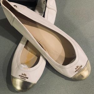 Coach flats